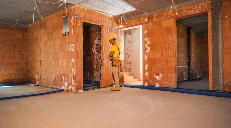 Professional residential roofers in Huntsville, MO